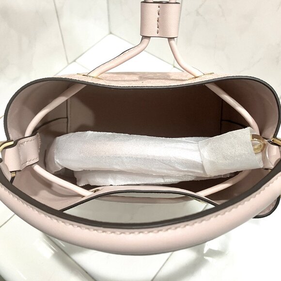 NWT MICHAEL KORS SURI BUCKET DRAWSTRING CROSSBODY BAG SIGNATURE BLUSH - Picture 9 of 12
